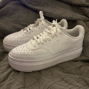 Nike Court Vision Alta Platform Womens Size 10 Triple White DM0113-100